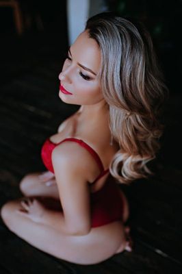 Катя — индивидуалка БДСМ, 22 лет