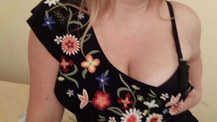 Ариша, 25 лет — госпожа со страпоном