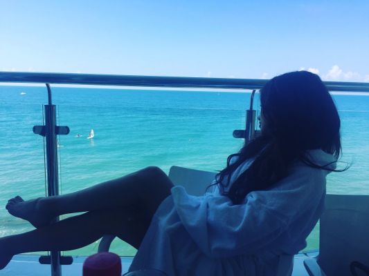 Заказать девушку от 4000 руб. в час (Кристина, 24 лет)