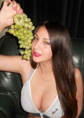 Ирина,  рост: 153, вес: 44 - проститутка с услугой анального фистинга