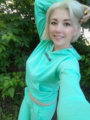 молодая шлюшка Алиса — анкета девушки