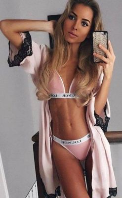 Дана, тел. 8 921 971-75-26 — девушка для массажа