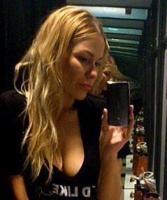 Стефани — шлюха за деньги, незабываемый мужской досуг в Питере