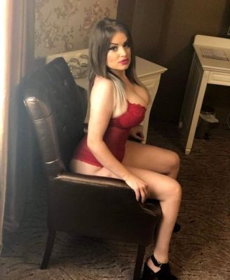 Марина — анкета проститутки, от 4000 руб. в час